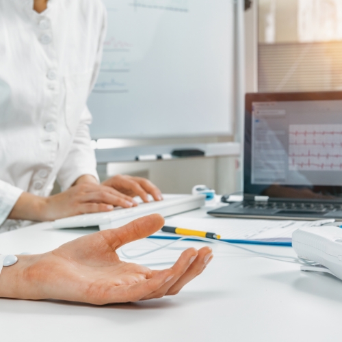Biofeedback-Symmetry-Chiropractic-and-Physical-Therapy-Duluth-Rosemount-St-Louis-Osseo-MN