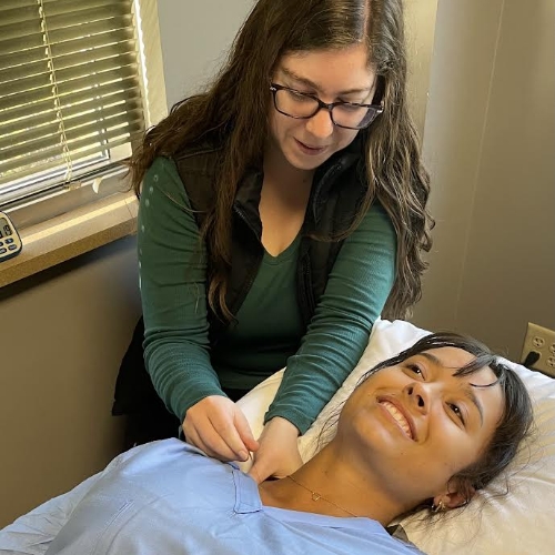 Dry-Needling-Symmetry-Chiropractic-and-Physical-Therapy-Duluth-Rosemount-St-Louis-Osseo-MN