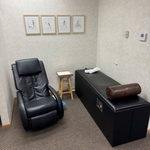 Gallery-Symmetry-Chiropractic-and-Physical-Therapy-Rosemount-MN