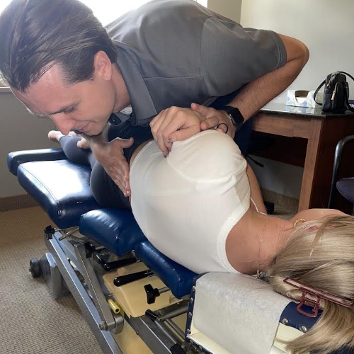 sacroiliac-joint-dysfuntion-Symmetry-Chiropractic-and-Physical-Therapy-Duluth-Rosemount-St-Louis-Osseo-MN